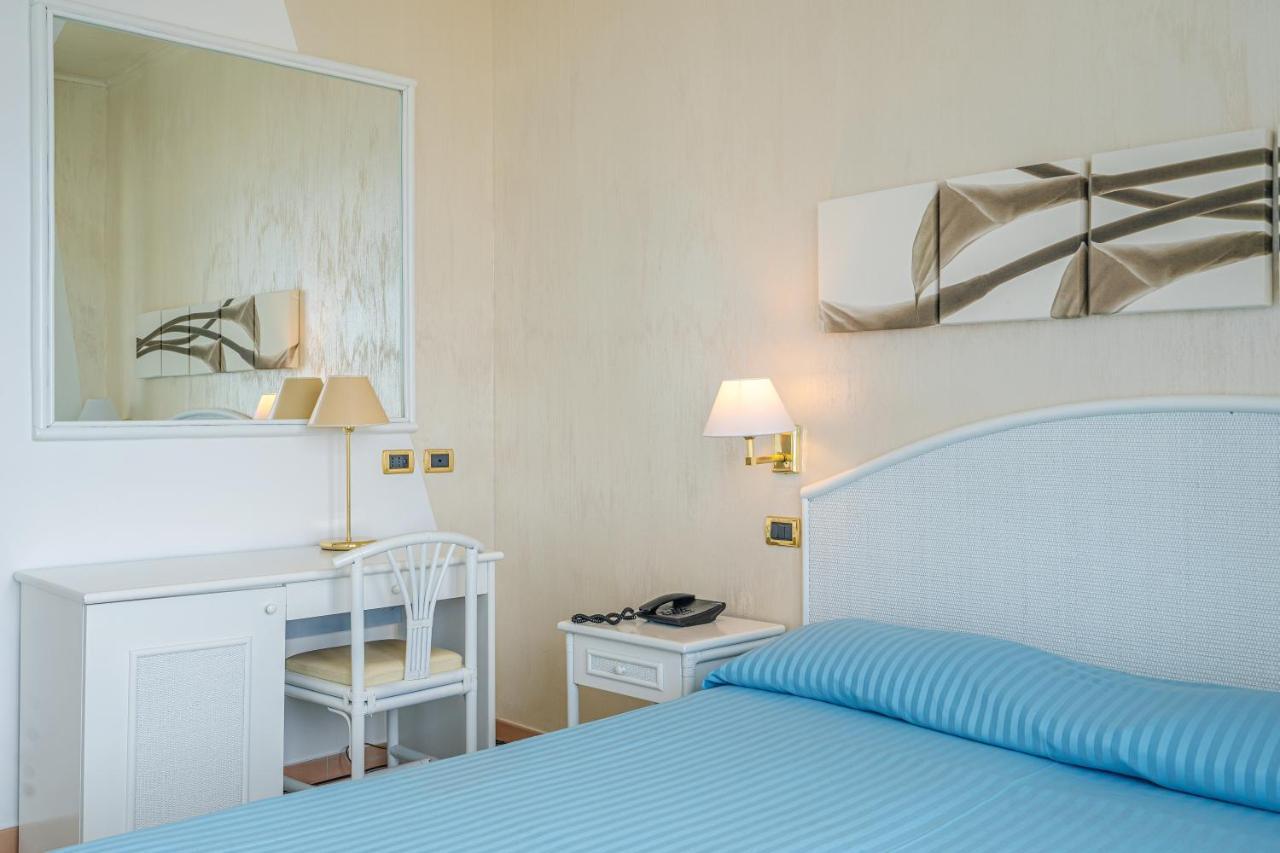 Grand Hotel Moon Valley Vico Equense Exterior foto