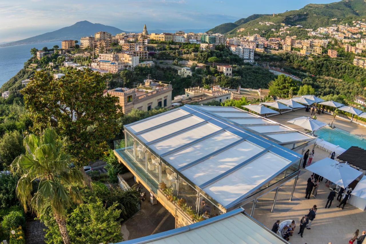 Grand Hotel Moon Valley Vico Equense Exterior foto