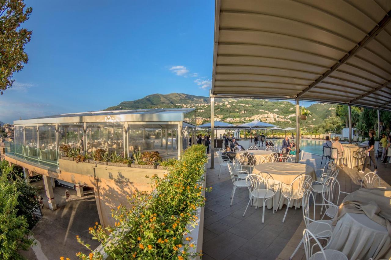 Grand Hotel Moon Valley Vico Equense Exterior foto