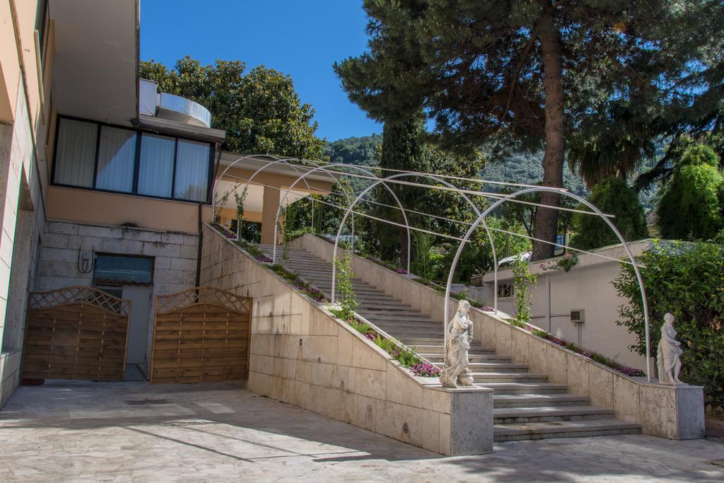 Grand Hotel Moon Valley Vico Equense Exterior foto